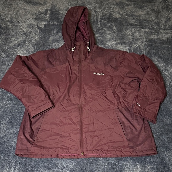 Columbia Women's Burgundy Performance Jacket - Picture 1 of 2